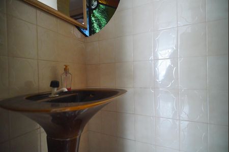 Lavabo de casa para alugar com 3 quartos, 250m² em Moinhos de Vento, Porto Alegre