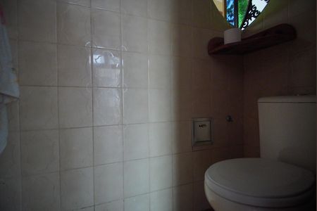 Banheiro Corredor de casa para alugar com 3 quartos, 250m² em Moinhos de Vento, Porto Alegre