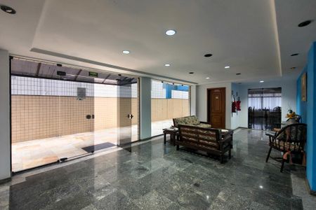 Apartamento para alugar com 90m², 2 quartos e 1 vaga Apartamento para alugar com 90m², 2 quartos e 1 vagaHall de entrada