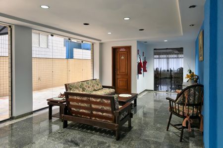 Apartamento para alugar com 90m², 2 quartos e 1 vaga Apartamento para alugar com 90m², 2 quartos e 1 vagaHall de entrada