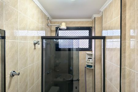 Apartamento para alugar com 90m², 2 quartos e 1 vaga Apartamento para alugar com 90m², 2 quartos e 1 vagaBanheiro da Suíte