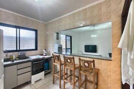 Cozinha de apartamento para alugar com 2 quartos, 90m² em Vila Caiçara, Praia Grande