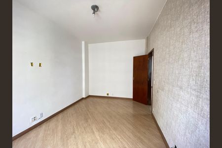 Apartamento à venda com 72m², 2 quartos e 1 vaga