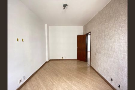 Apartamento à venda com 72m², 2 quartos e 1 vaga