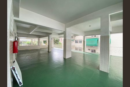 Apartamento à venda com 72m², 2 quartos e 1 vaga