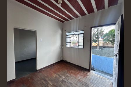 Casa para alugar com 2 quartos, 60m² em Glória, Belo Horizonte