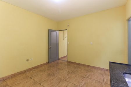 Cozinha de casa para alugar com 1 quarto, 35m² em Vila Lourdes, São Paulo