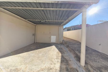 Quintal - Garagem de casa para alugar com 1 quarto, 60m² em Vila Aeroporto, Campinas
