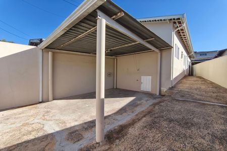 Quintal - Garagem de casa para alugar com 1 quarto, 60m² em Vila Aeroporto, Campinas