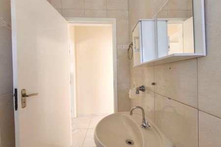Banheiro de casa para alugar com 1 quarto, 60m² em Vila Aeroporto, Campinas
