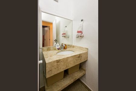 Casa de condomínio para alugar com 200m², 3 quartos e 2 vagas