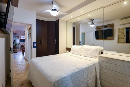 Casa de condomínio para alugar com 200m², 3 quartos e 2 vagas
