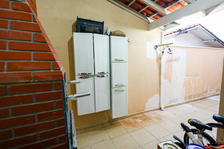 Casa de condomínio para alugar com 200m², 3 quartos e 2 vagas