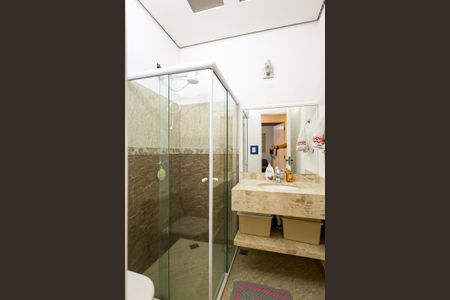 Casa de condomínio para alugar com 200m², 3 quartos e 2 vagas