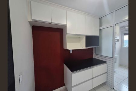 Apartamento à venda com 75m², 3 quartos e 1 vaga