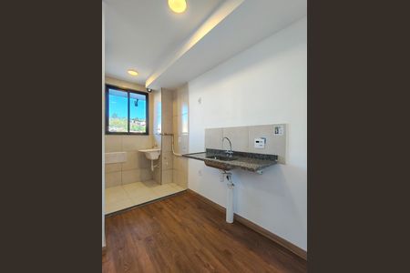 Apartamento para alugar com 55m², 2 quartos e sem vaga Apartamento para alugar com 55m², 2 quartos e sem vagaCozinha e Área de Serviço