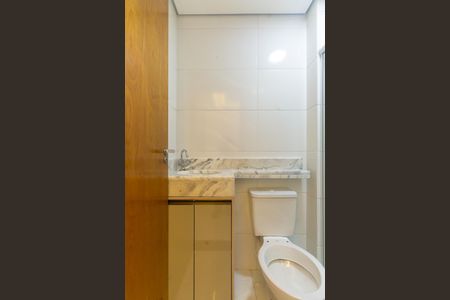 Banheiro de apartamento para alugar com 1 quarto, 28m² em Penha de França, São Paulo