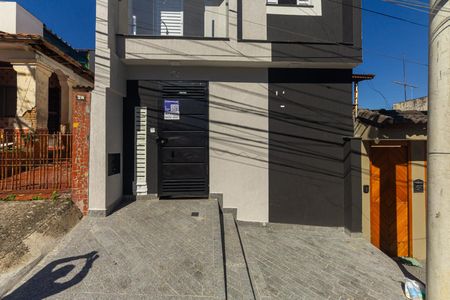 Fachada + Plaquinha  de apartamento para alugar com 1 quarto, 28m² em Penha de França, São Paulo