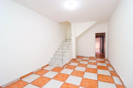 Sala  de casa à venda com 2 quartos, 102m² em Jardim Maria Virginia, São Paulo