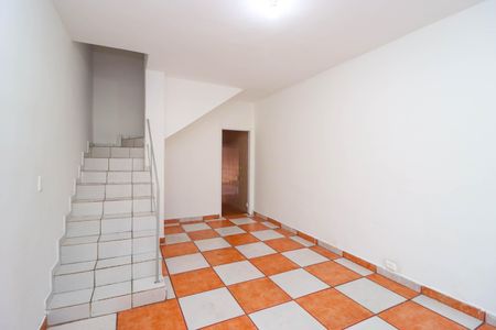 Sala  de casa à venda com 2 quartos, 102m² em Jardim Maria Virginia, São Paulo