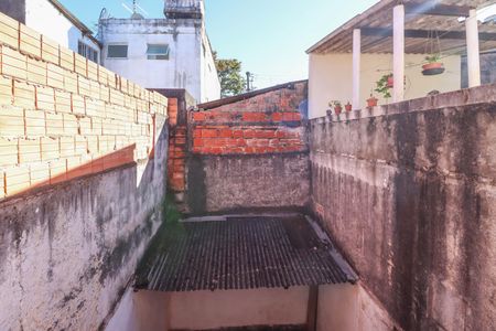 Vista Quarto 1 de casa à venda com 2 quartos, 102m² em Jardim Maria Virginia, São Paulo