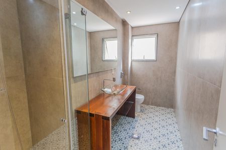 Banheiro Social de apartamento para alugar com 3 quartos, 118m² em Cidade Nova, Belo Horizonte