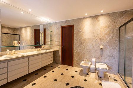 Casa à venda com 5 quartos, 659m² em Itacoatiara, Niterói
