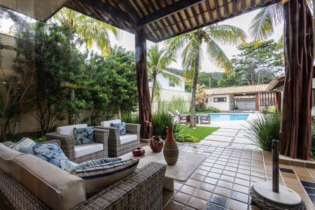 Casa à venda com 5 quartos, 659m² em Itacoatiara, Niterói