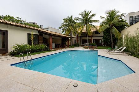 Casa à venda com 5 quartos, 659m² em Itacoatiara, Niterói