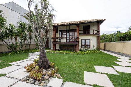 Casa à venda com 5 quartos, 659m² em Itacoatiara, Niterói