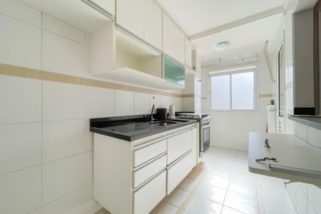 Apartamento à venda com 58m², 2 quartos e 1 vaga Apartamento à venda com 58m², 2 quartos e 1 vagaCozinha e Área de Serviço