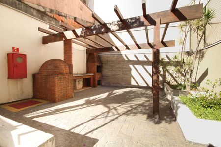 Apartamento à venda com 58m², 2 quartos e 1 vaga Apartamento à venda com 58m², 2 quartos e 1 vagaÁrea comum - Churrasqueira