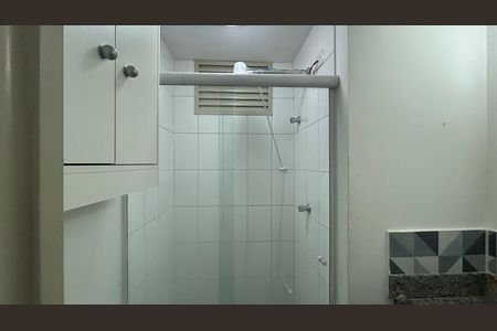 Banheiro de apartamento para alugar com 1 quarto, 29m² em Santo Amaro, São Paulo