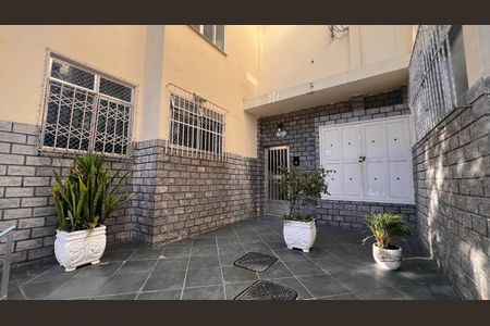 Apartamento para alugar com 49m², 2 quartos e sem vaga Apartamento para alugar com 49m², 2 quartos e sem vagaHall