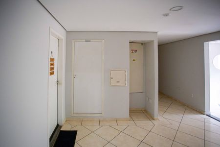 Apartamento à venda com 42m², 1 quarto e 1 vagaHall de entrada