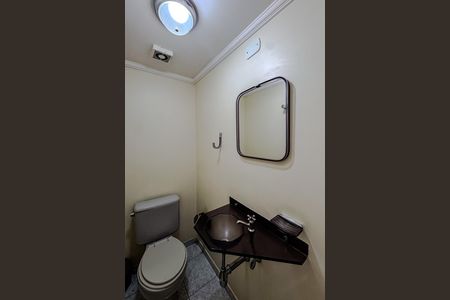Apartamento para alugar com 90m², 3 quartos e 2 vagas Apartamento para alugar com 90m², 3 quartos e 2 vagasBanheiro de serviço