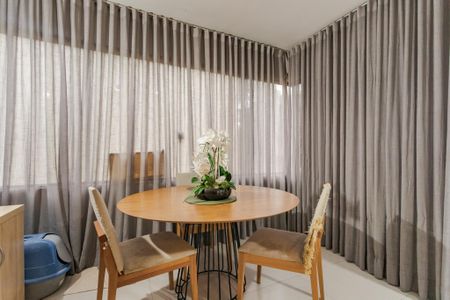Sala de apartamento à venda com 3 quartos, 80m² em Cristo Redentor, Porto Alegre