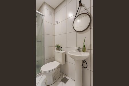 Banheiro de apartamento à venda com 3 quartos, 80m² em Cristo Redentor, Porto Alegre