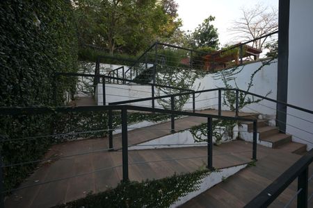 Casa de condomínio à venda com 1600m², 5 quartos e 4 vagas