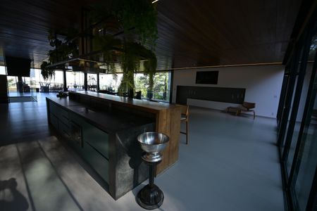 Casa de condomínio à venda com 1600m², 5 quartos e 4 vagas