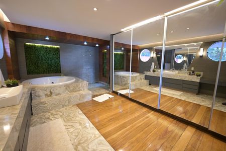 Casa de condomínio à venda com 1600m², 5 quartos e 4 vagas