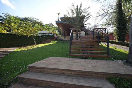 Casa de condomínio à venda com 1600m², 5 quartos e 4 vagas