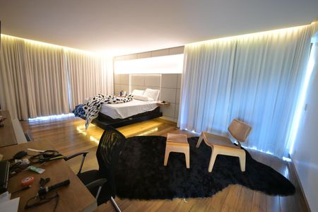 Casa de condomínio à venda com 1600m², 5 quartos e 4 vagas