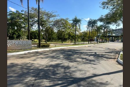 Casa de Condomínio à venda com 5 quartos, 1600m² em Parque Industrial Joao Bras, Goiânia