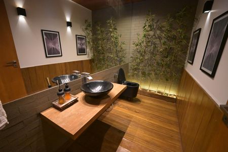 Casa de condomínio à venda com 1600m², 5 quartos e 4 vagas