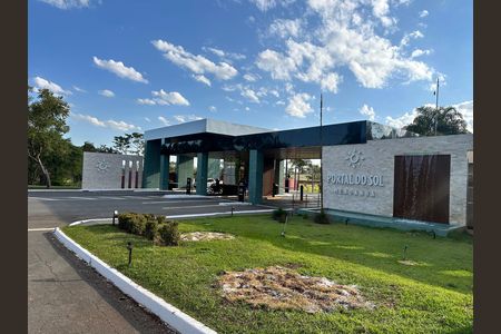 Casa de condomínio à venda com 1600m², 5 quartos e 4 vagas
