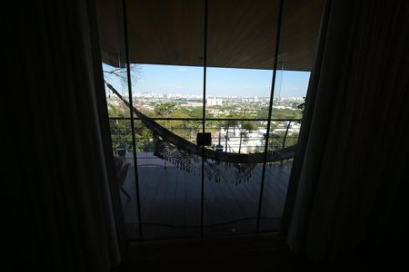 Casa de condomínio à venda com 1600m², 5 quartos e 4 vagas