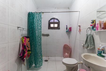 Banheiro 2 de casa para alugar com 2 quartos, 173m² em Jardim Santa Helena, Poá