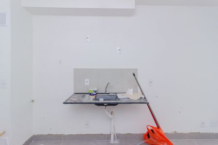 Cozinha de apartamento para alugar com 1 quarto, 25m² em Parque Pan Americano, São Paulo