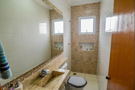 Apartamento à venda com 94m², 2 quartos e 1 vaga Apartamento à venda com 94m², 2 quartos e 1 vagaBanheiro Corredor